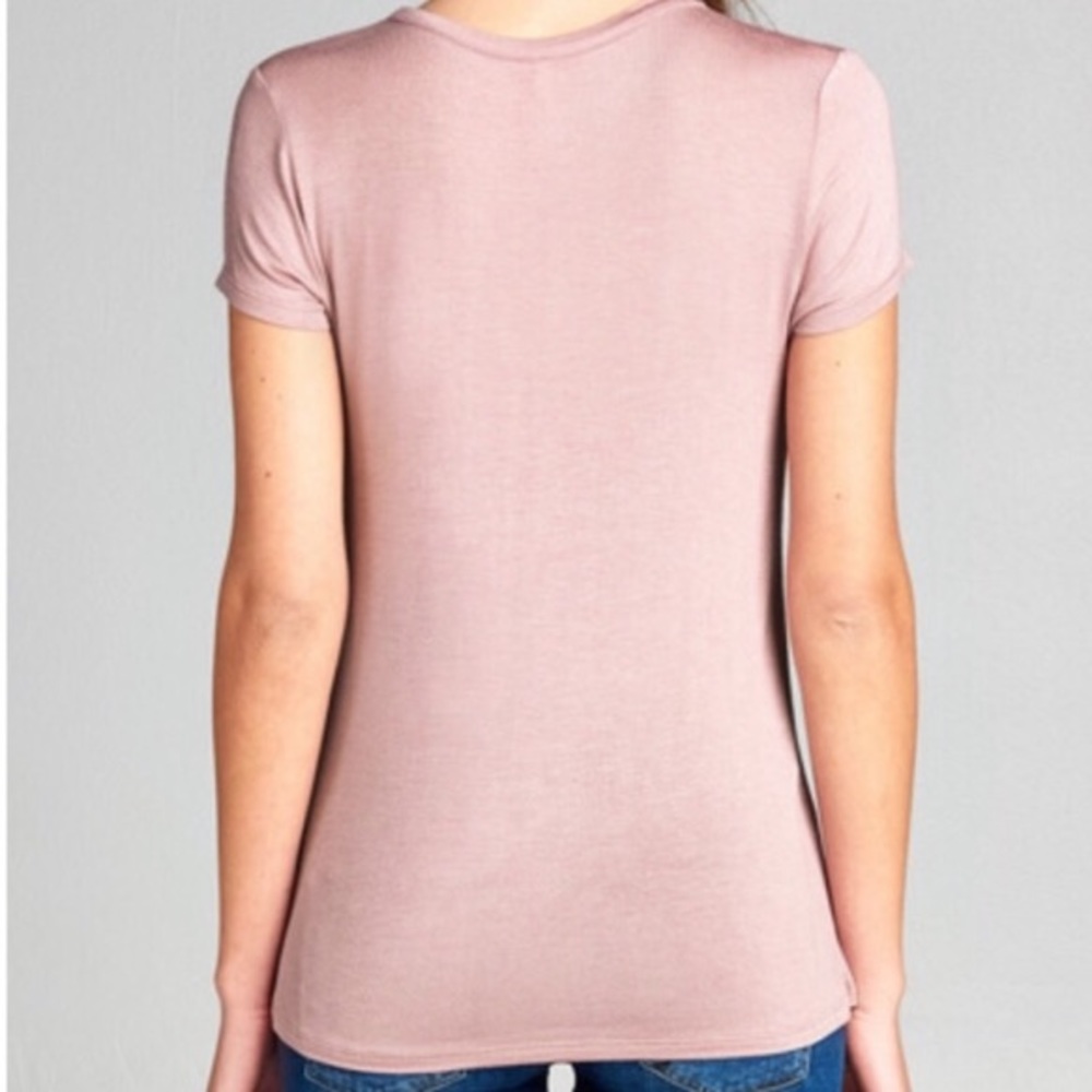 Blush Top ❤️ - Picture 2 of 2